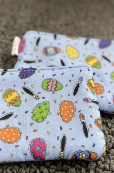 Painted egg small pouch