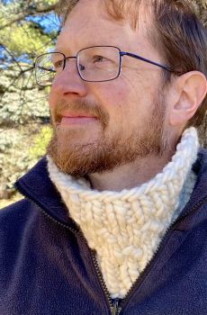 Bulky Textured Cowl